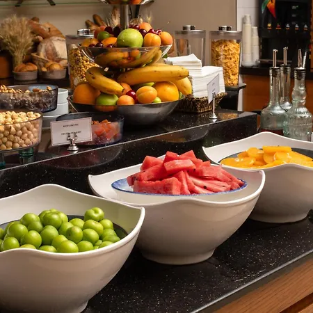 Hotel Ramada Plaza By Wyndham Atakoy