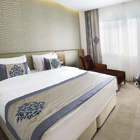 Ramada Plaza By Wyndham Atakoy 4*