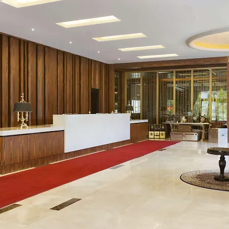 Ramada Plaza By Wyndham Atakoy 4*