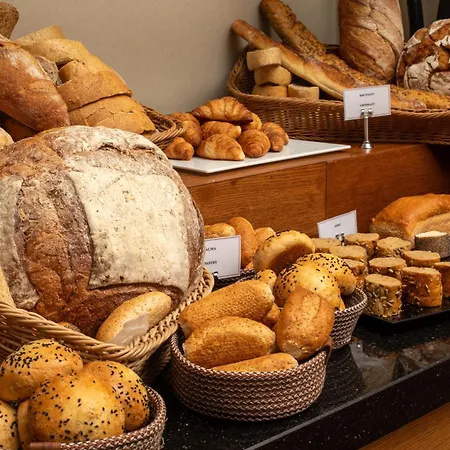 Hotel Ramada Plaza By Wyndham Atakoy 4*