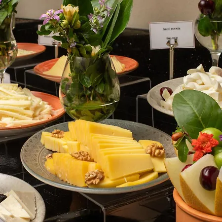 Ramada Plaza By Wyndham Atakoy Hotel