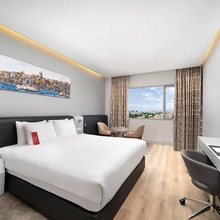 Ramada Plaza By Wyndham Atakoy Hotell