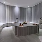 Ramada Plaza By Wyndham Atakoy Estambul